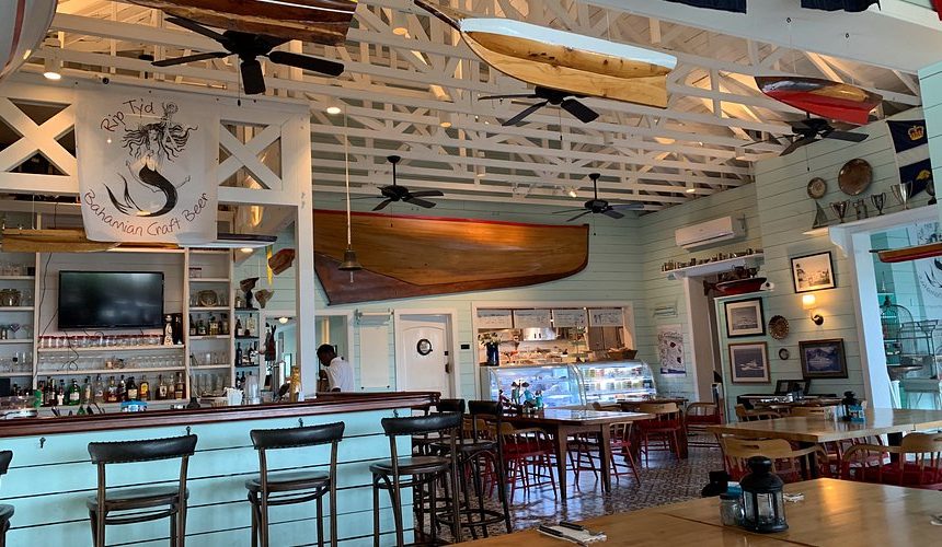 Captn’s Table – Hard Liquor Saloon | Sagle ID: A Taste of Authenticity and Fun